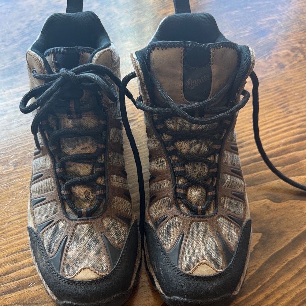 Danner Men's Black and Brown Athletic Shoes